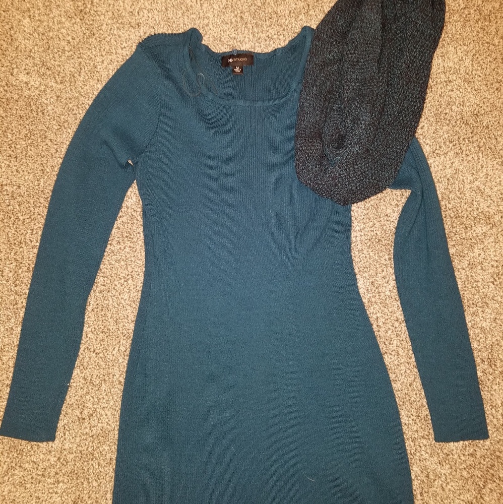 AB studio sweater tunic with matching scarf